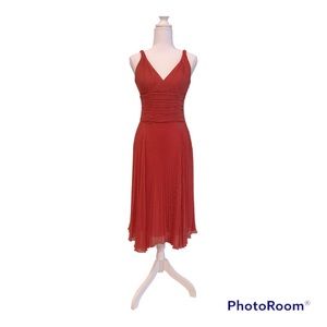 Laundry by Shelli Segal, classic Pretty Woman polka dot dress in red.